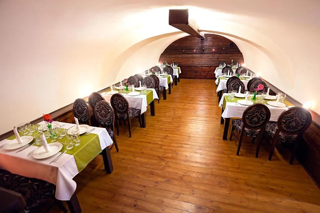 Pension Belascu-1