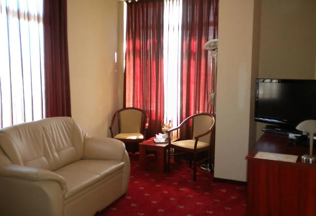 Hotel Ary-1