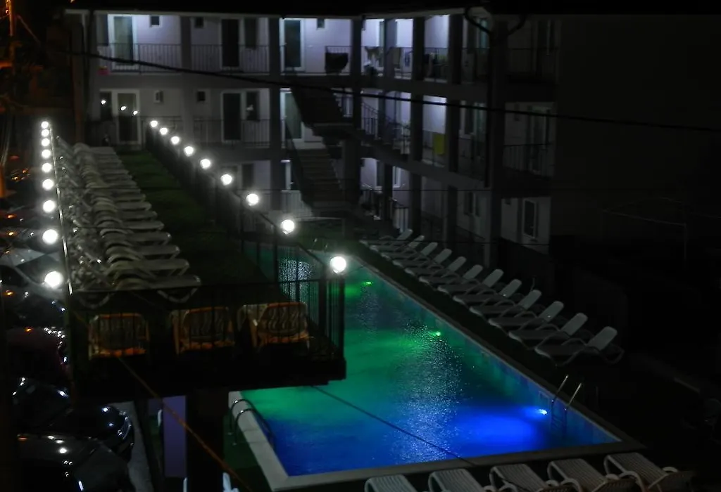 Vila Aproape de Mare - piscină încălzită, vouchere vacanță, 50 m de faleză-1