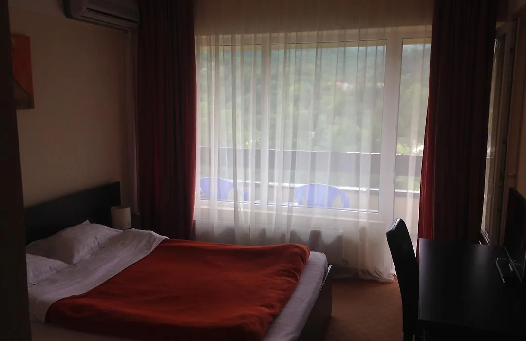 Hotel Diana-1
