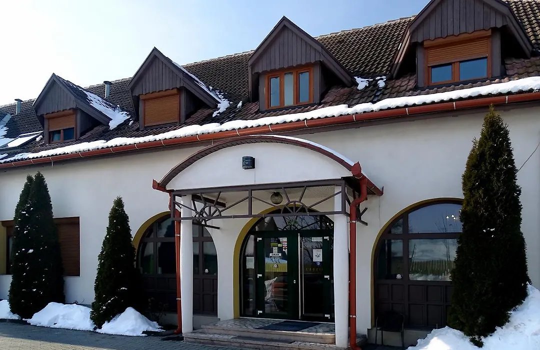 Prince Hotel-1