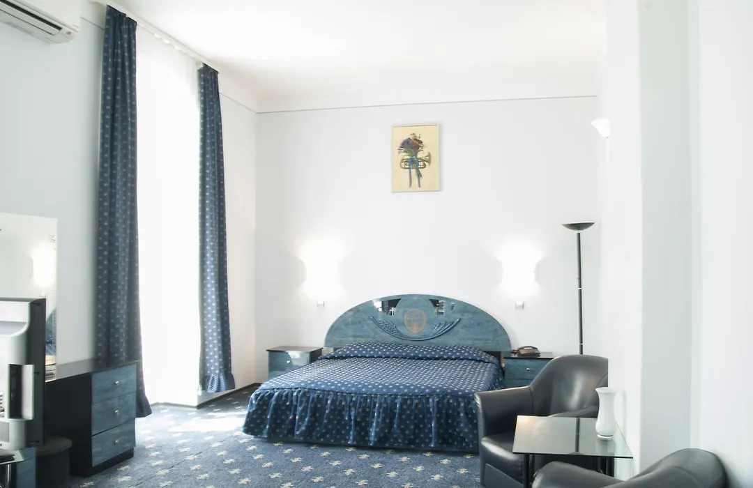 Hotel Dacia-1