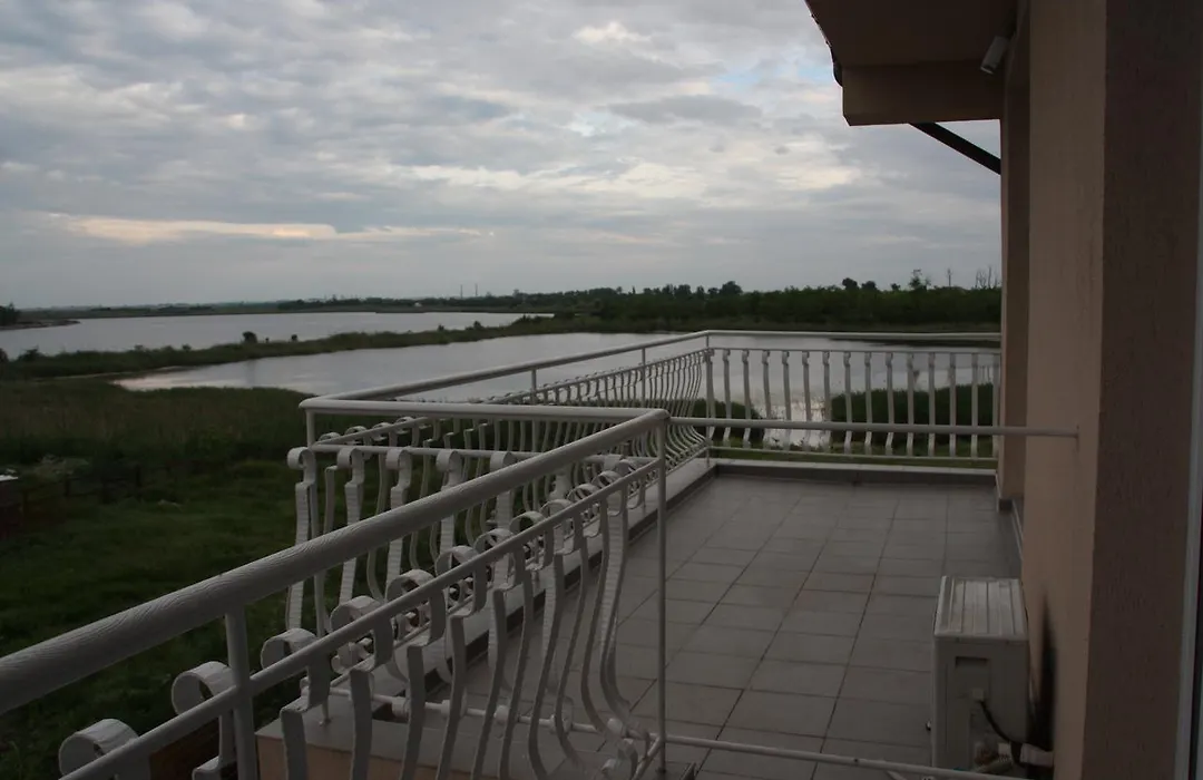 Hotel Heaven-1