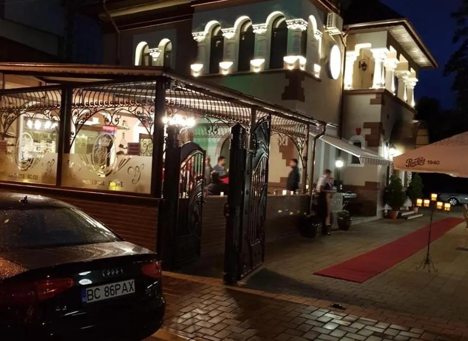 Boutique Tosca Regal-1