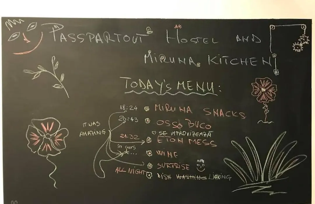 Passpartout Hostel-1