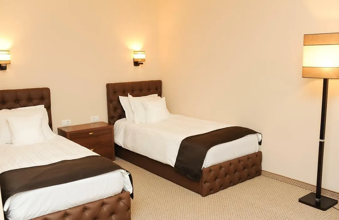Vine Rooms-1