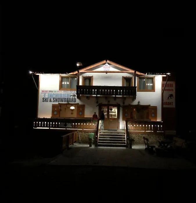 Cabana Bradul Skiland-1