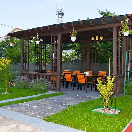 Delta Est Hotel & Restaurant-3