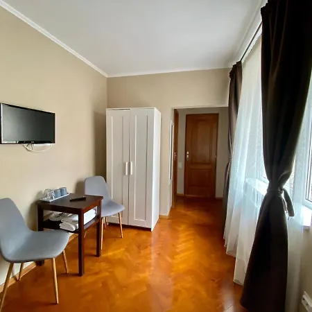 Johann Gott Suite-2