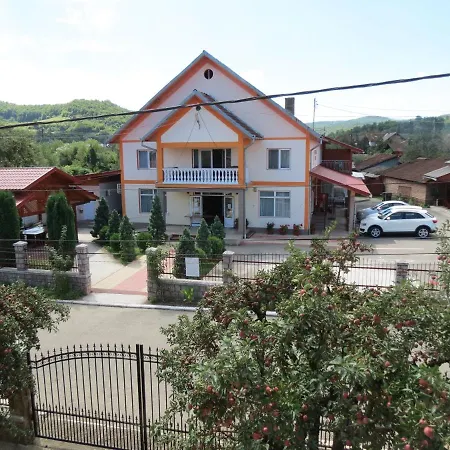 Pensiunea Cetina-2