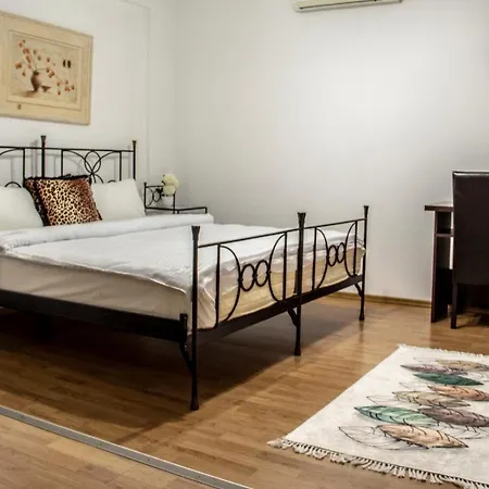 Happy Accomodation-2