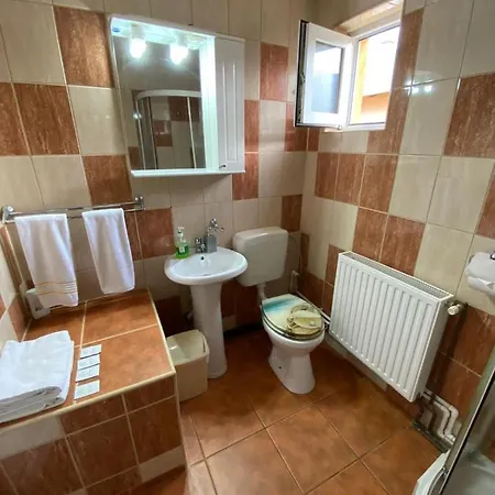 Vila Monski-3