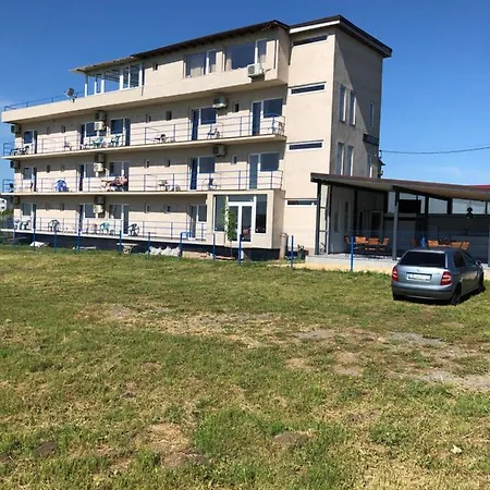 Autentic Boutikue-2