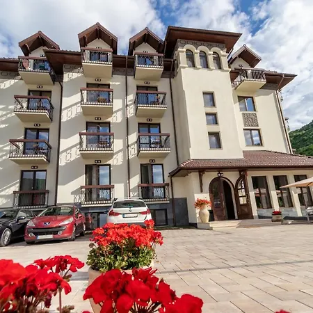River Hotel & Spa-3