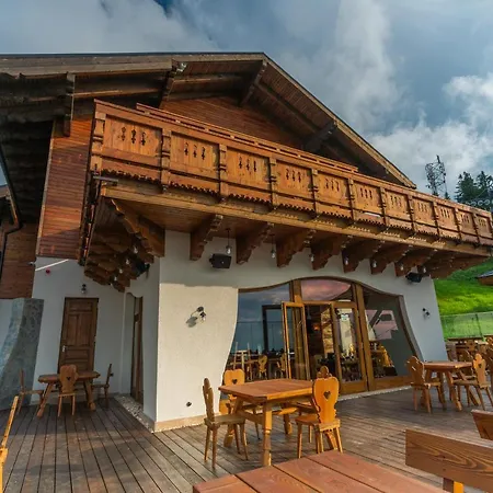 Yager Chalet-3