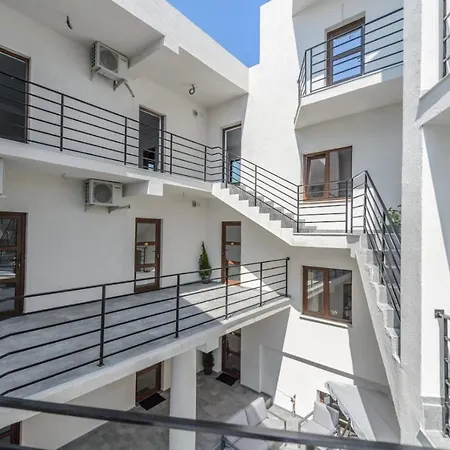 Toma Residence-3
