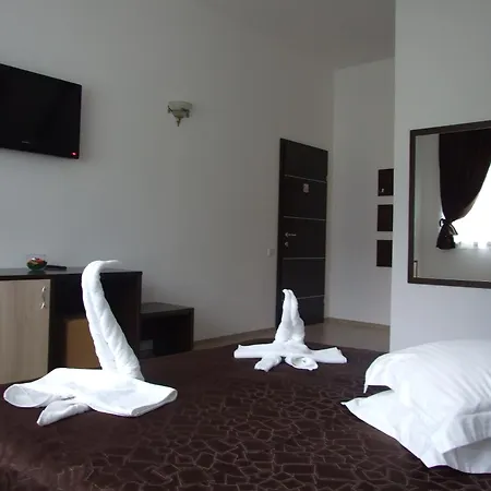 Hotel Boutique Garden Resort By Brancoveanu-3