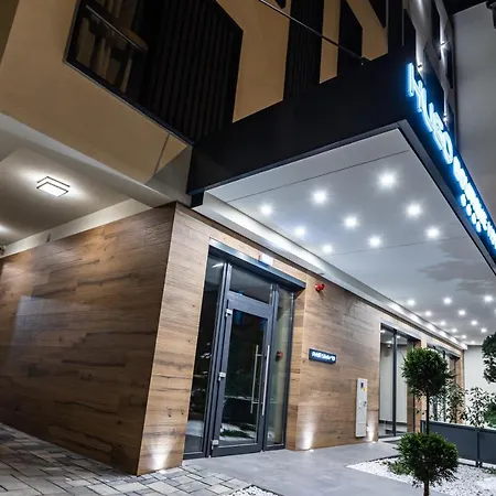 Hugo Hotel-2