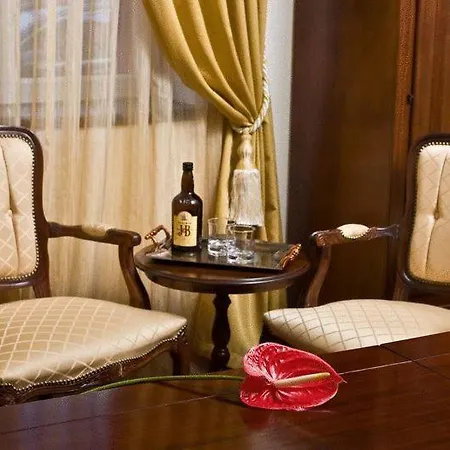 Hotel Maryo-2
