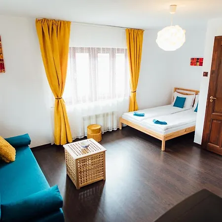 Szitas Rooms-3