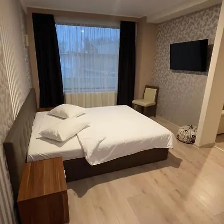 Star Hotel-3