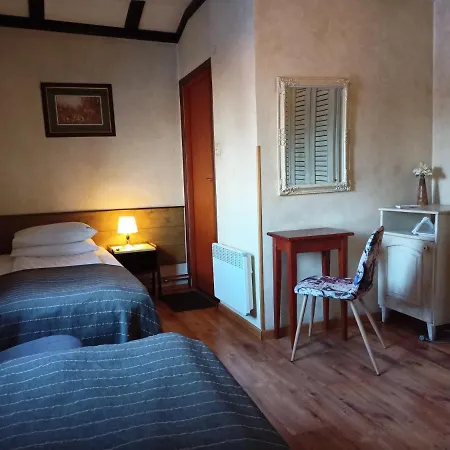 Avalon Rooms-2
