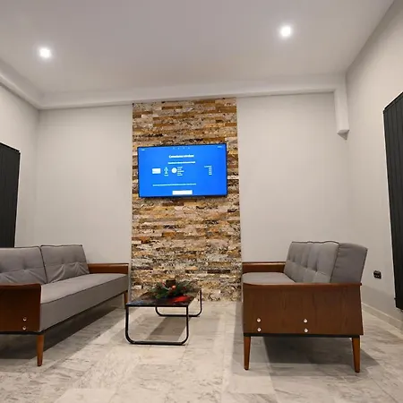 R&B Apartments-3