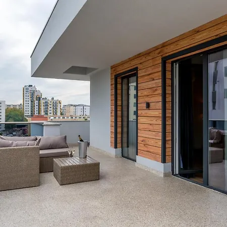 Sarmihouse-2