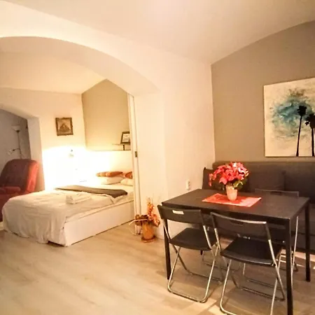 Central Guesthouse (Adults Only)-2