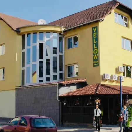 Pension Yellow-3