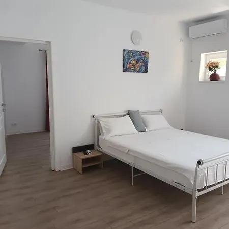 Vila Cosmin-2