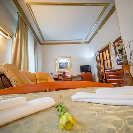 Bucharest Comfort Suites Hotel-3
