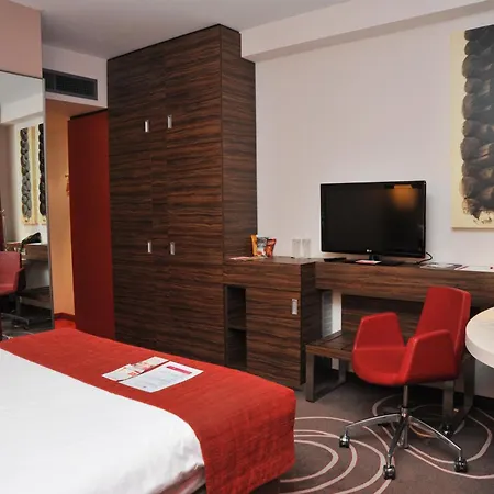 Hotel Ramada Pitesti-3