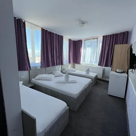 Hotel Miniom-2