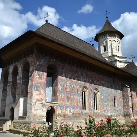 Pensiunea Casa Fierarul din Bucovina-2