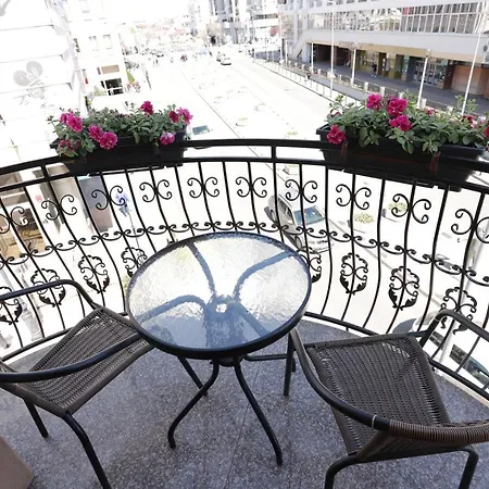 Central View Craiova-3