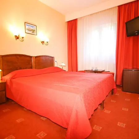 Hotel Piatra Craiului-2