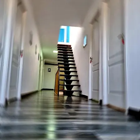 Vila No Name-2