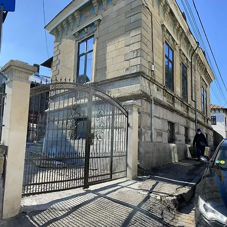 Casa Continentelor-3