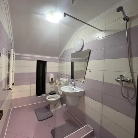 Apartamente 9-3