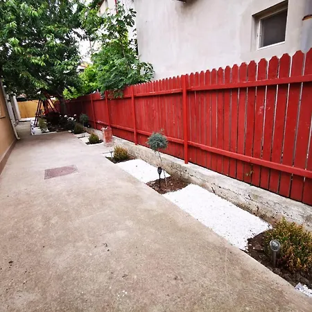 Zapp House-2