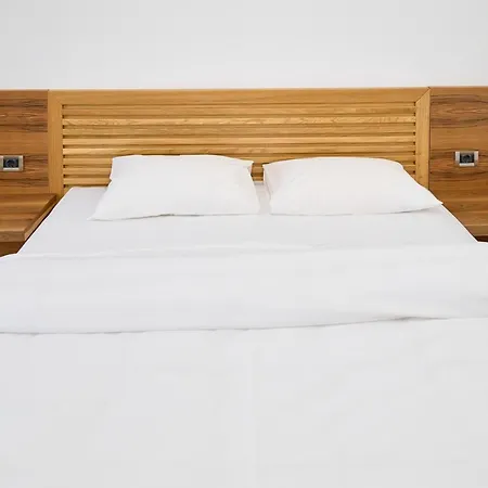 Motel Eden-3