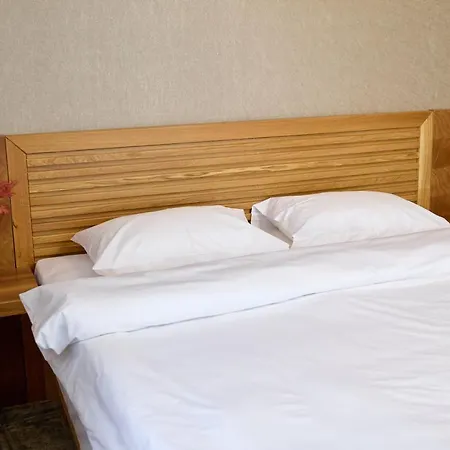 Motel Eden-2