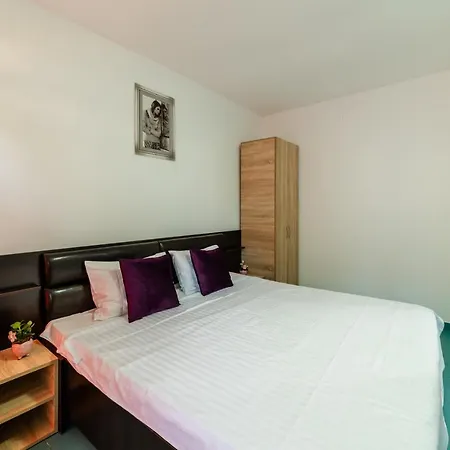 Vila Axy-2