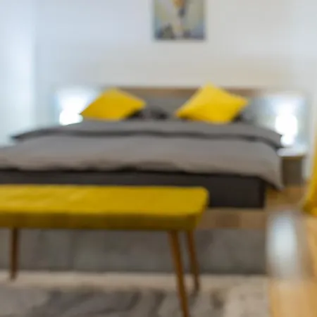 Luxury 2 Bedroom Holiday Apartment-3