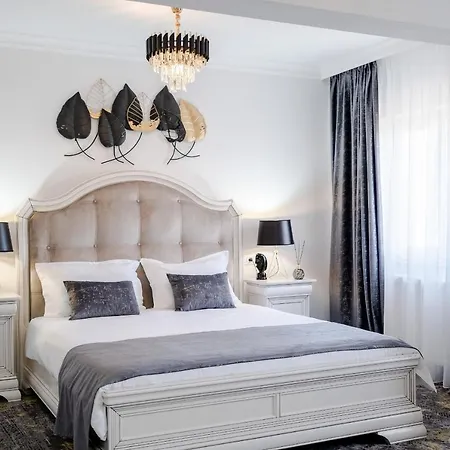 Tesa Boutique Hotel-3