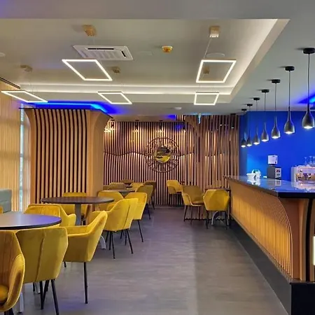 Hotel Condor Tulcea-3
