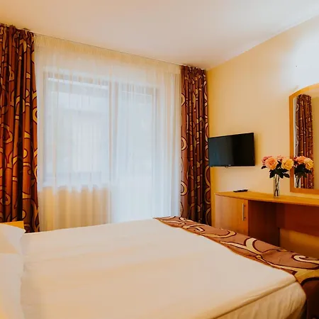 Hotel Tusnad-2