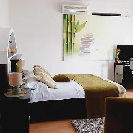 Johanna House-3