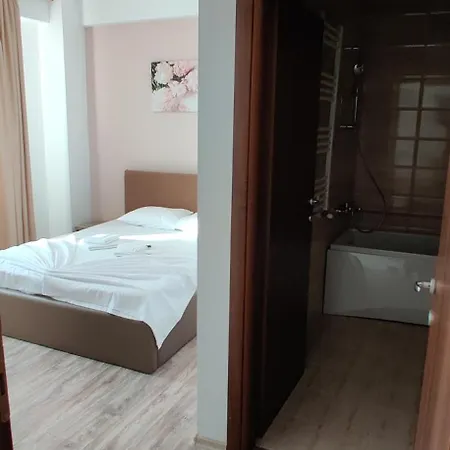 Mamaia Apartments Summerland Club-3